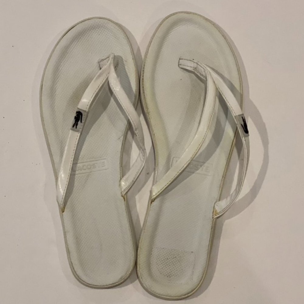 Lacoste white logo flip flop sandals Size 8